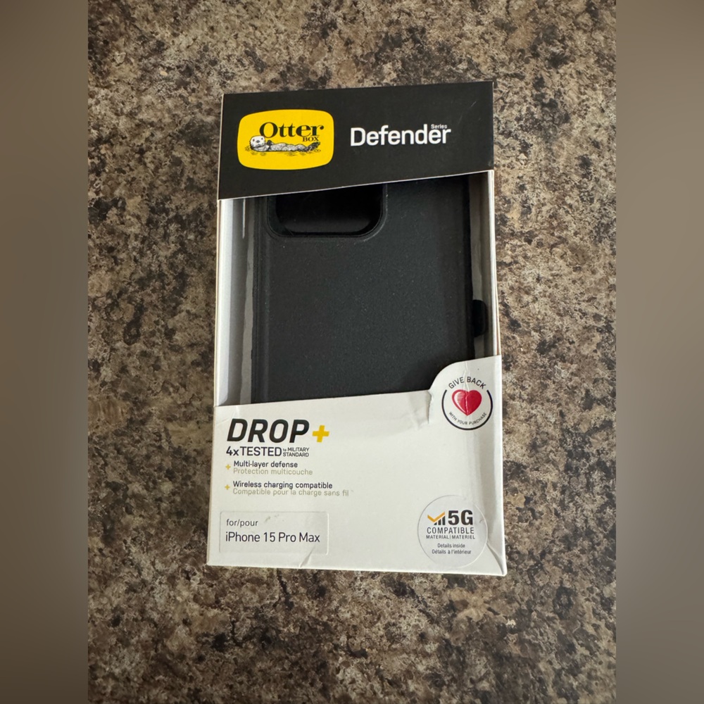 OtterBox Defender Case with Holster Case for iPhone 15 promax Black Case - Picture 1 of 3